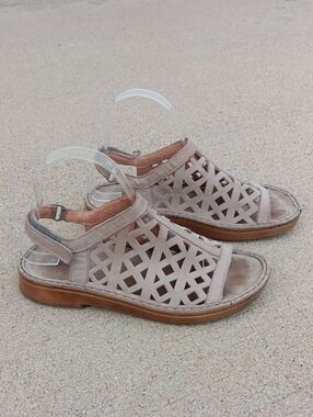 Naot Leather Sandals Womens Size 6